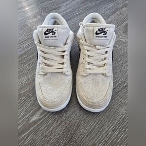 Nike SB Dunk Low Albino And Prieto Size 9.5